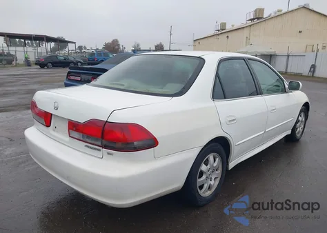 2001 Honda Accord 2.3 Ex из США, поврежденный, VIN 1HGCG66871A109870